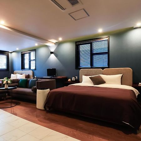 Brown-Dot Hotel Yangjeong بوسان المظهر الخارجي الصورة