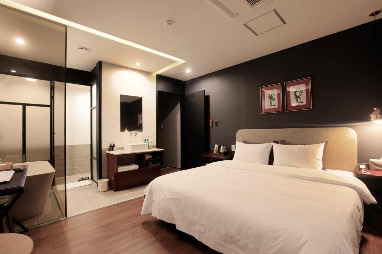 Brown-Dot Hotel Yangjeong بوسان المظهر الخارجي الصورة