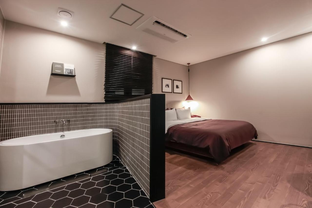 Brown-Dot Hotel Yangjeong بوسان المظهر الخارجي الصورة