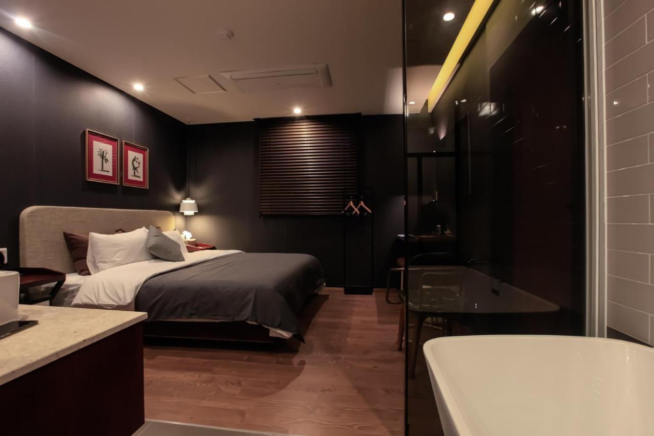 Brown-Dot Hotel Yangjeong بوسان المظهر الخارجي الصورة